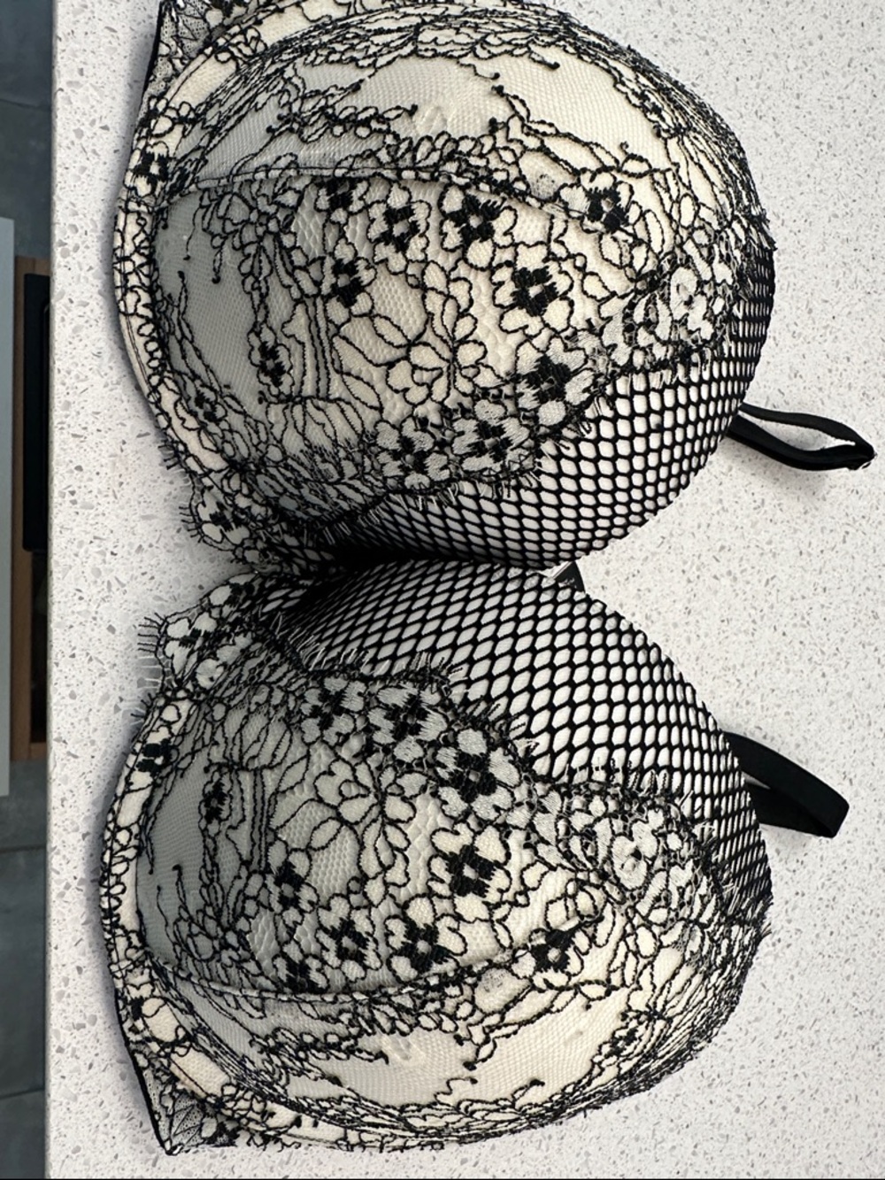Victoria Secret Black Lace Overlay Push-Up Bra - Women Intimates 34DDD